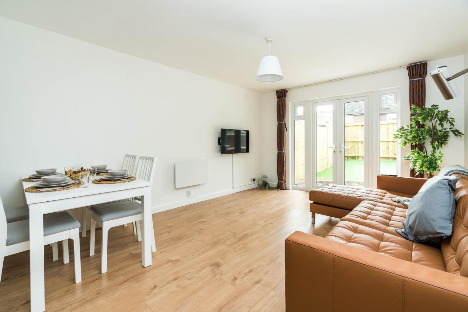 Apartment Sleek And Stylish 2bd With A Garden Anerley *