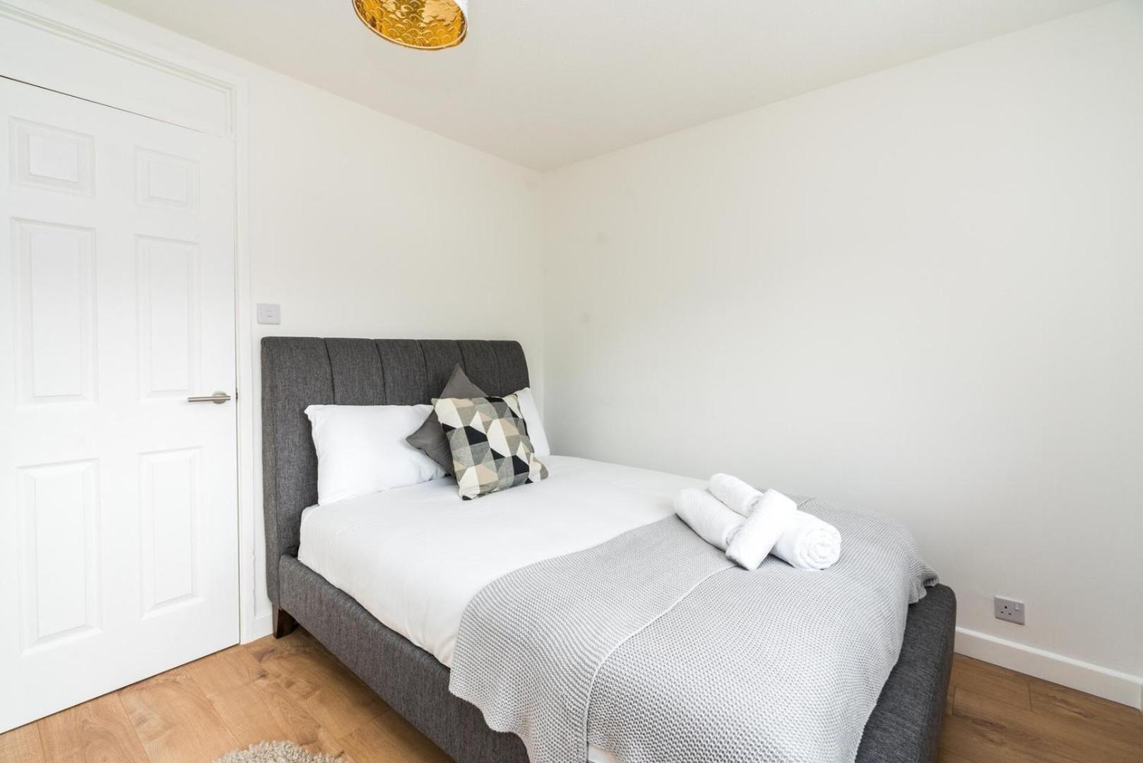 Sleek And Stylish 2bd With A Garden Anerley Appartamento